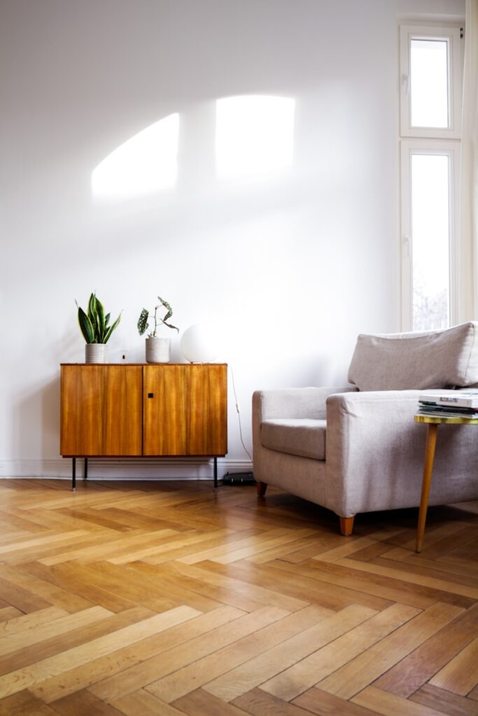 ProLife Construction offers expert flooring installation in Sacramento & Bay Area. Vinyl, laminate & hardwood floors installed by licensed, insured pros.